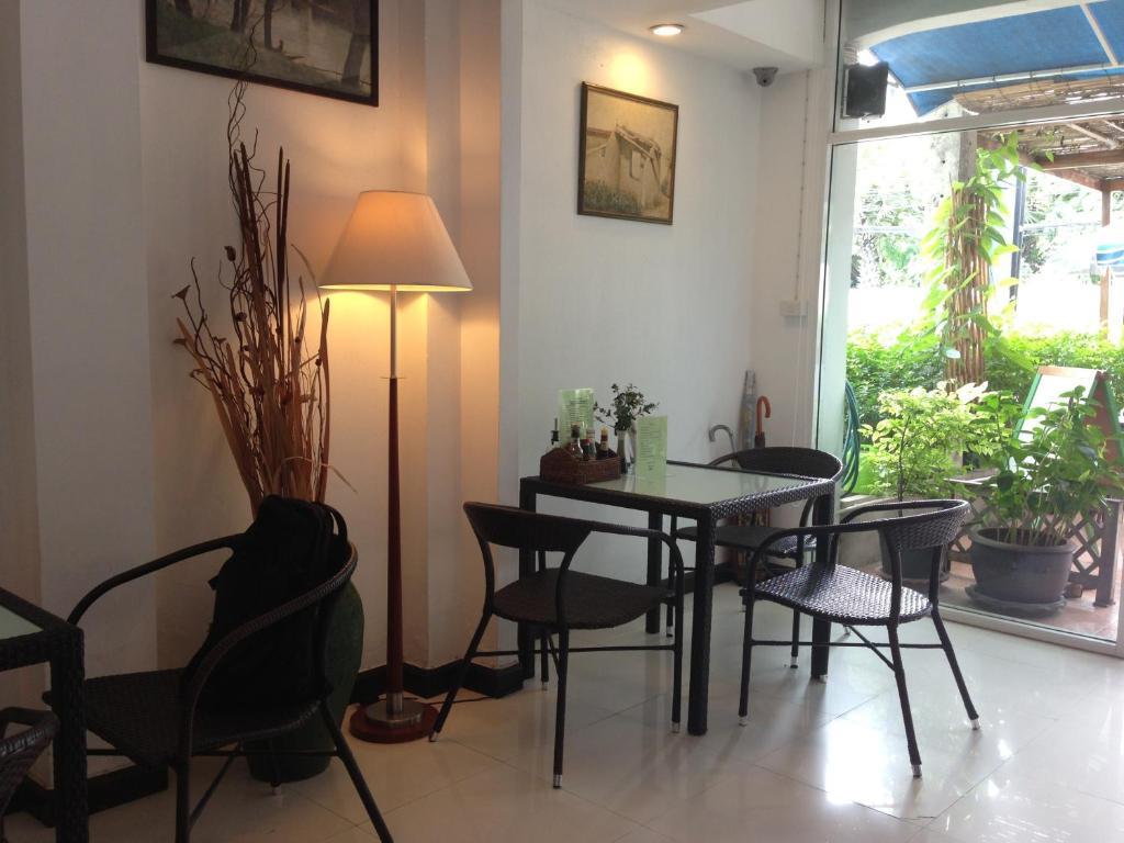 Corner Cafe Bed & Breakfast HHQ Eksteriør bilde