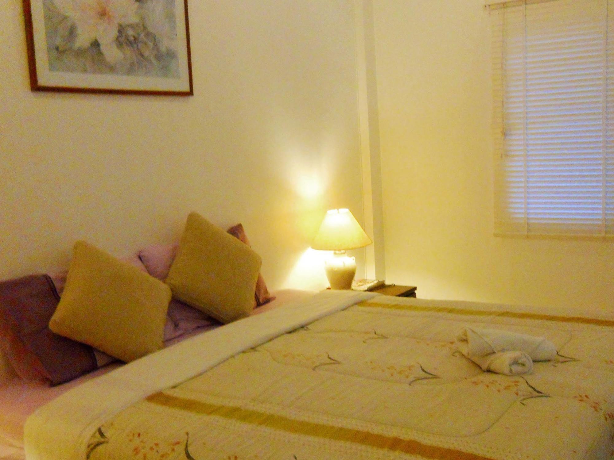 Corner Cafe Bed & Breakfast HHQ Eksteriør bilde